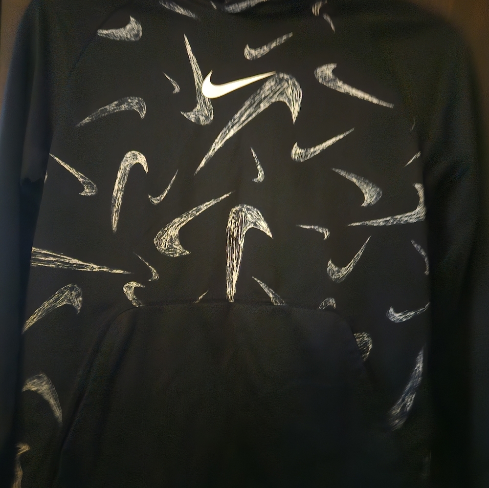 Nike Boys Hoodie Size L